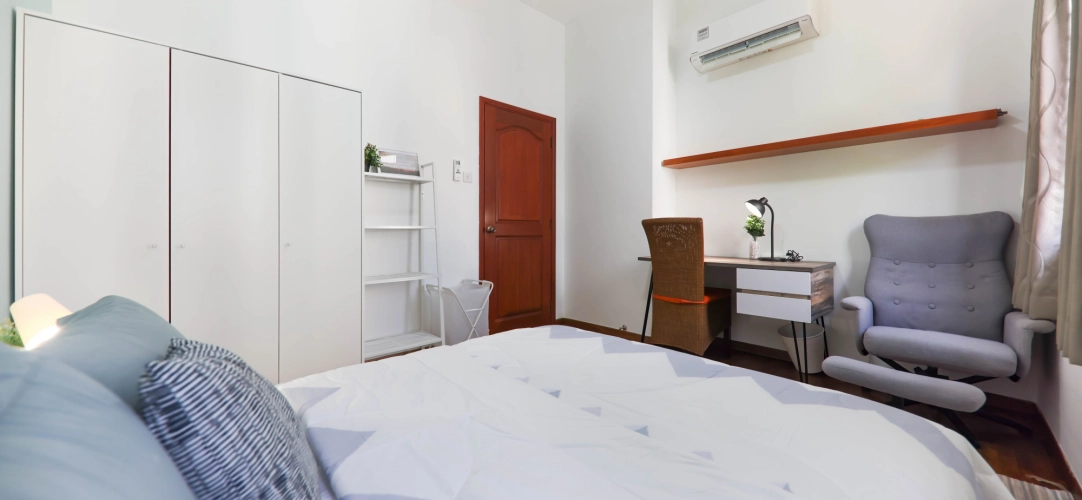 Room 8