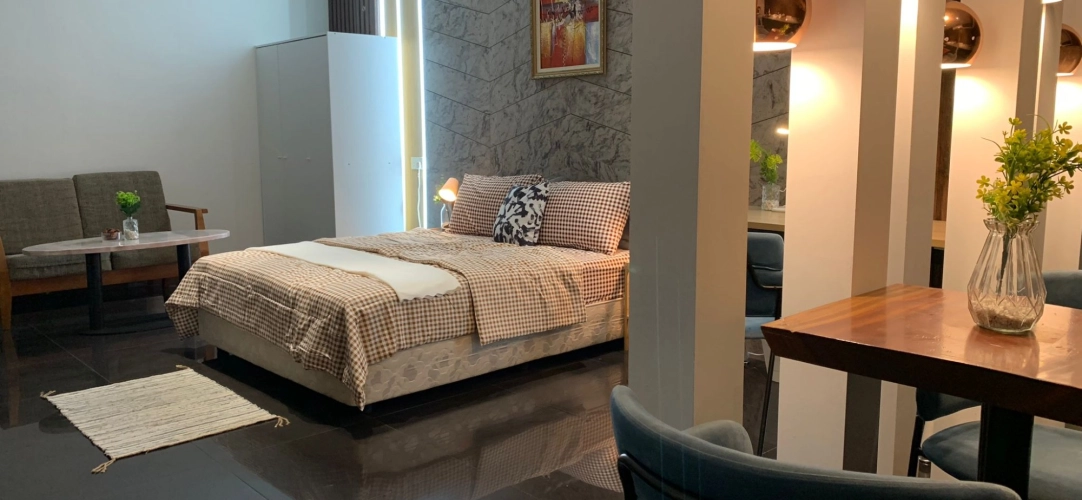Room 7