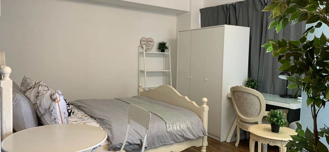 Room 1
