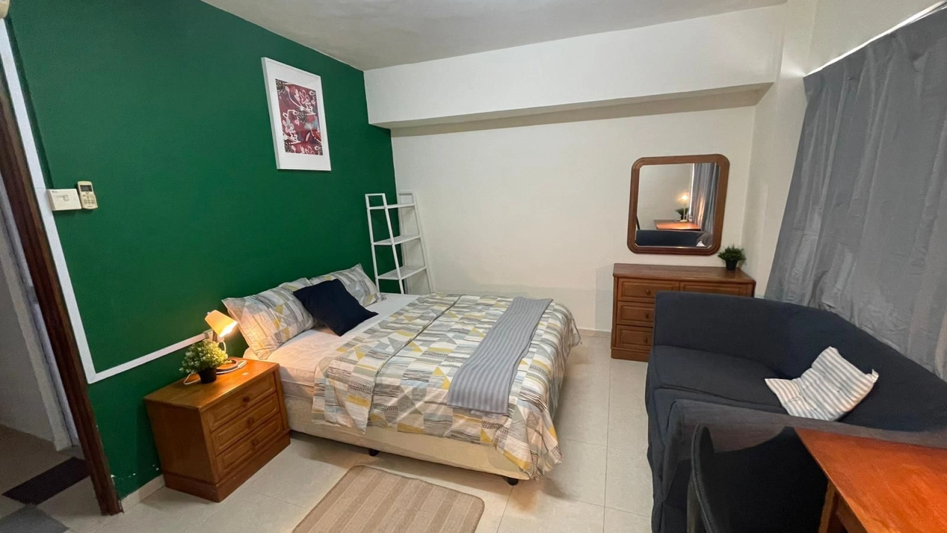 Lucky Plaza Apartments