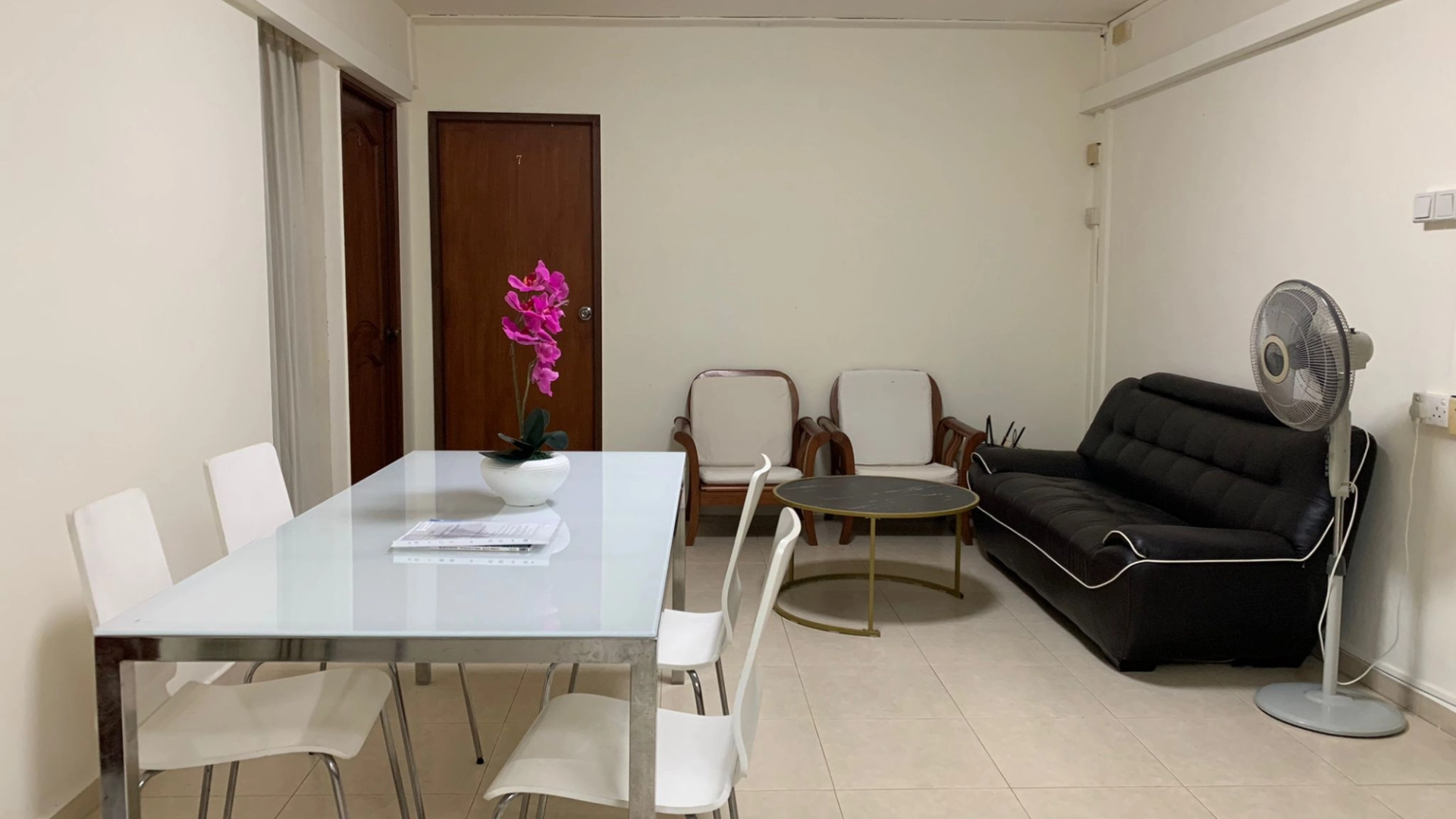 Lucky Plaza Apartments