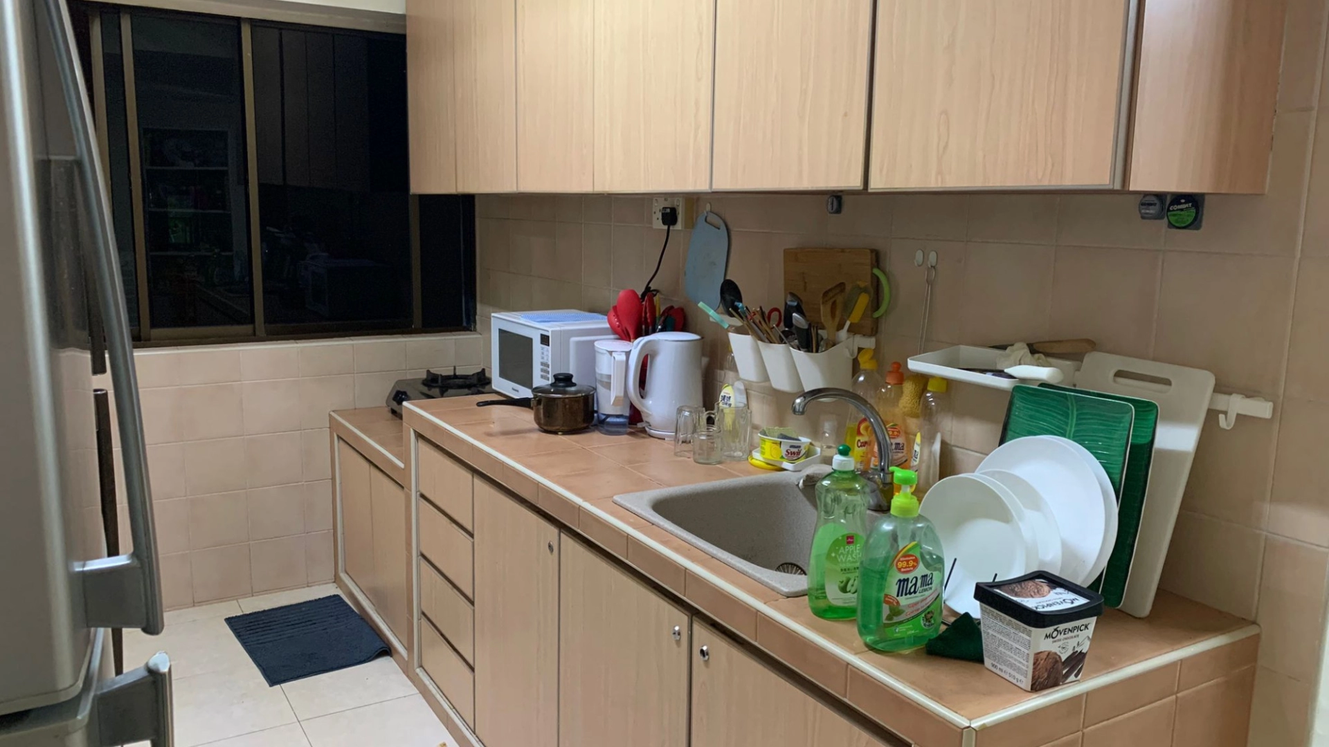 Lucky Plaza Apartments