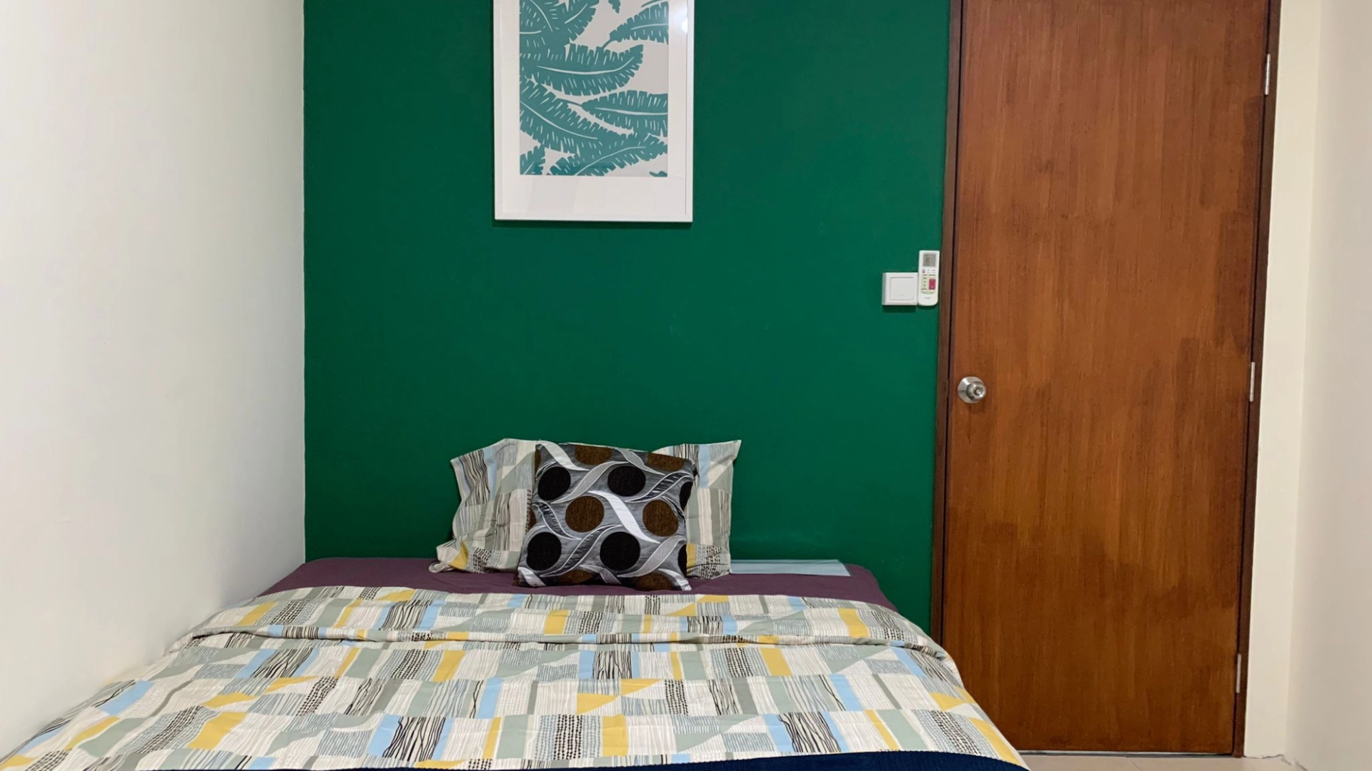 Lucky Plaza Apartments