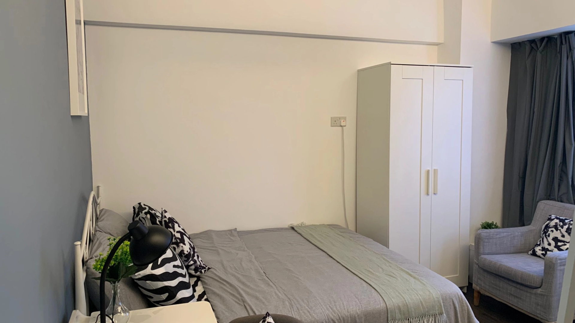 Lucky Plaza Apartments