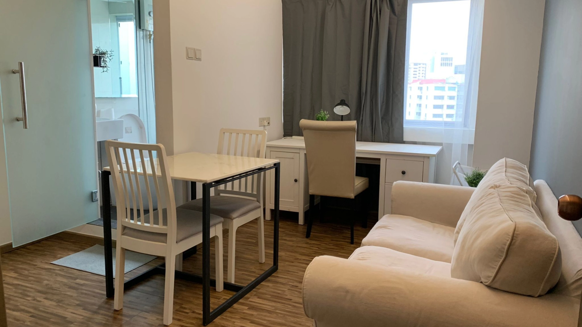 Lucky Plaza Apartments