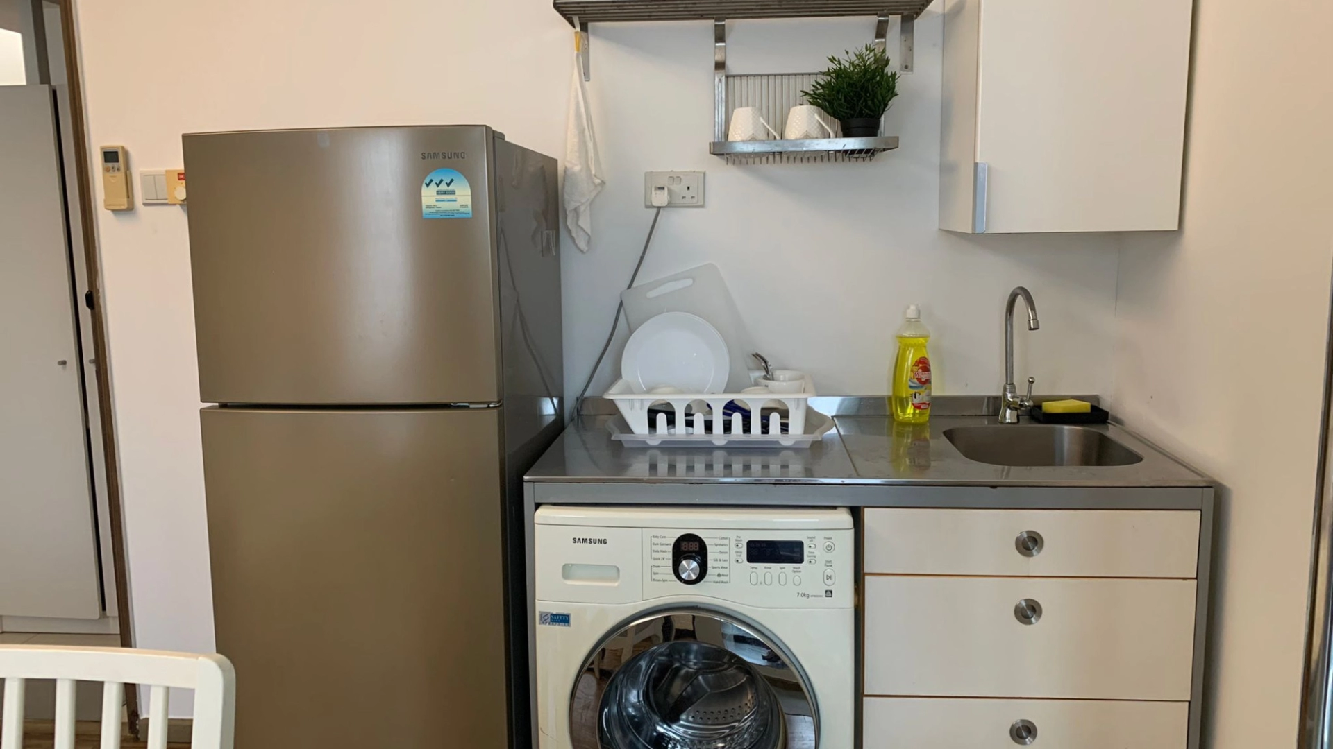 Lucky Plaza Apartments